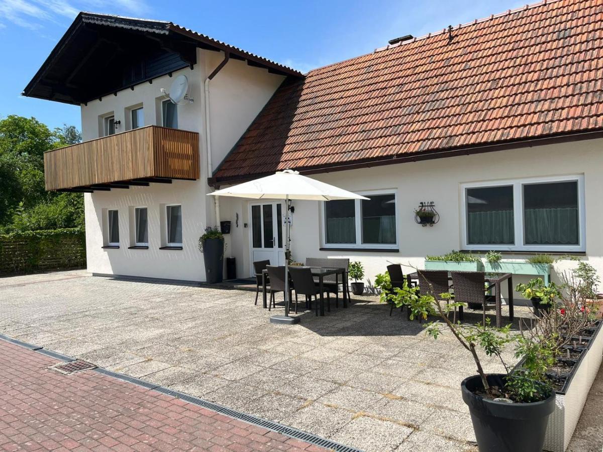 Danner Familien-Ferienwohnungen Schoerfling Am Attersee Buitenkant foto